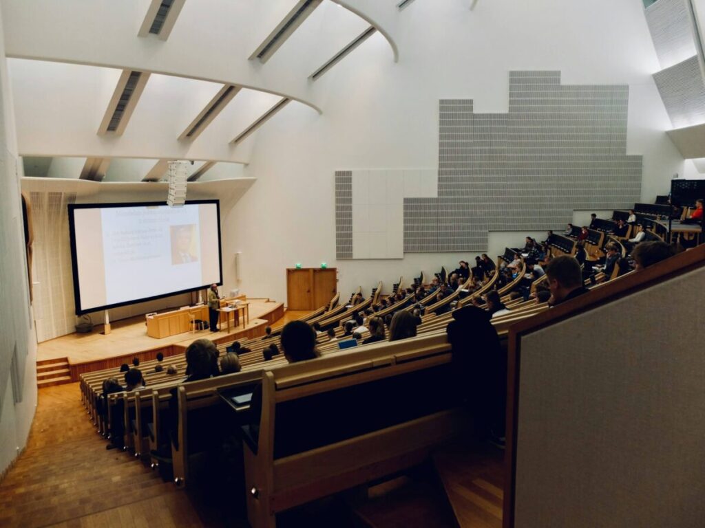 大学講義の様子